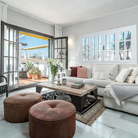 Exclusive Vintage Serenade In Aldea Blanca - Walking Distance To Centro Plaza