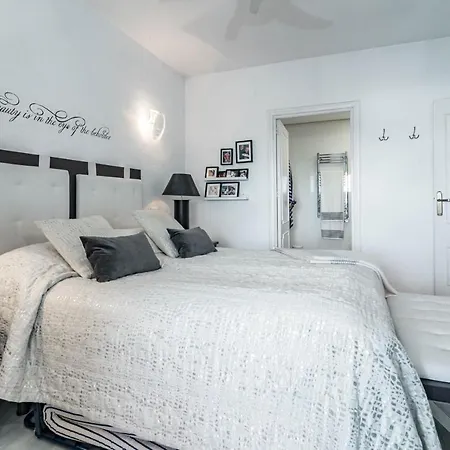 Apartamento Exclusive Vintage Serenade In Aldea Blanca - Walking Distance To Centro Plaza *