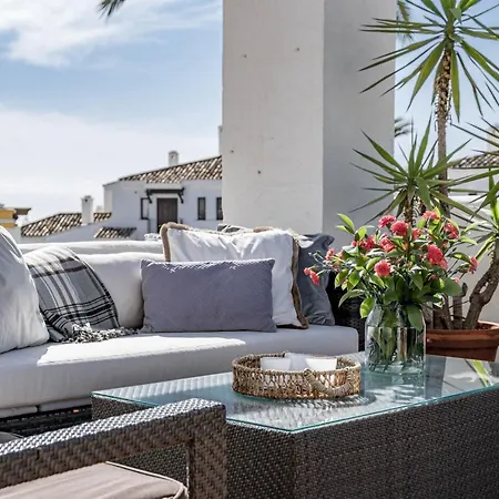 Exclusive Vintage Serenade In Aldea Blanca - Walking Distance To Centro Plaza Apartamento Marbella