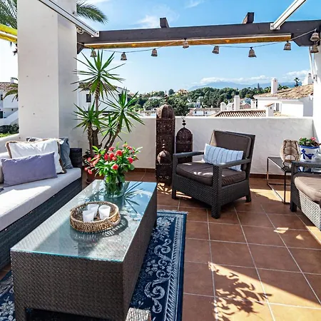 Exclusive Vintage Serenade In Aldea Blanca - Walking Distance To Centro Plaza Marbella