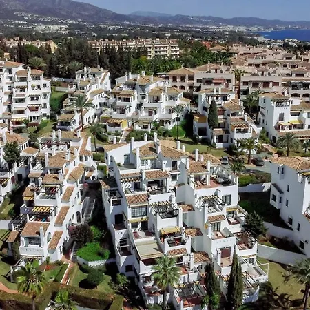Exclusive Vintage Serenade In Aldea Blanca - Walking Distance To Centro Plaza Marbella
